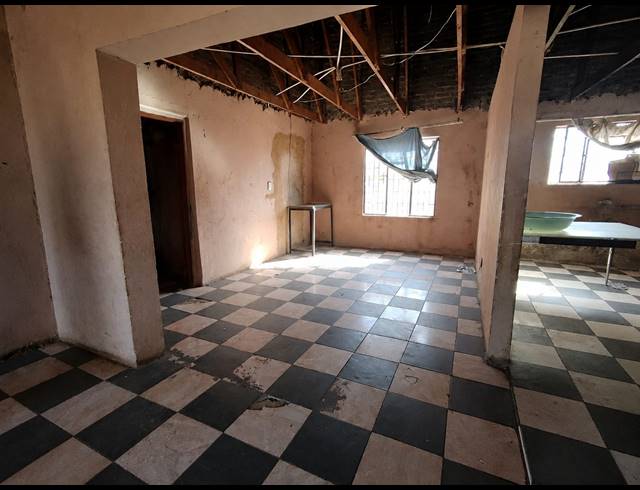 2 BEDROOM HOUSE FOR SALE IN MEYERTON PARK